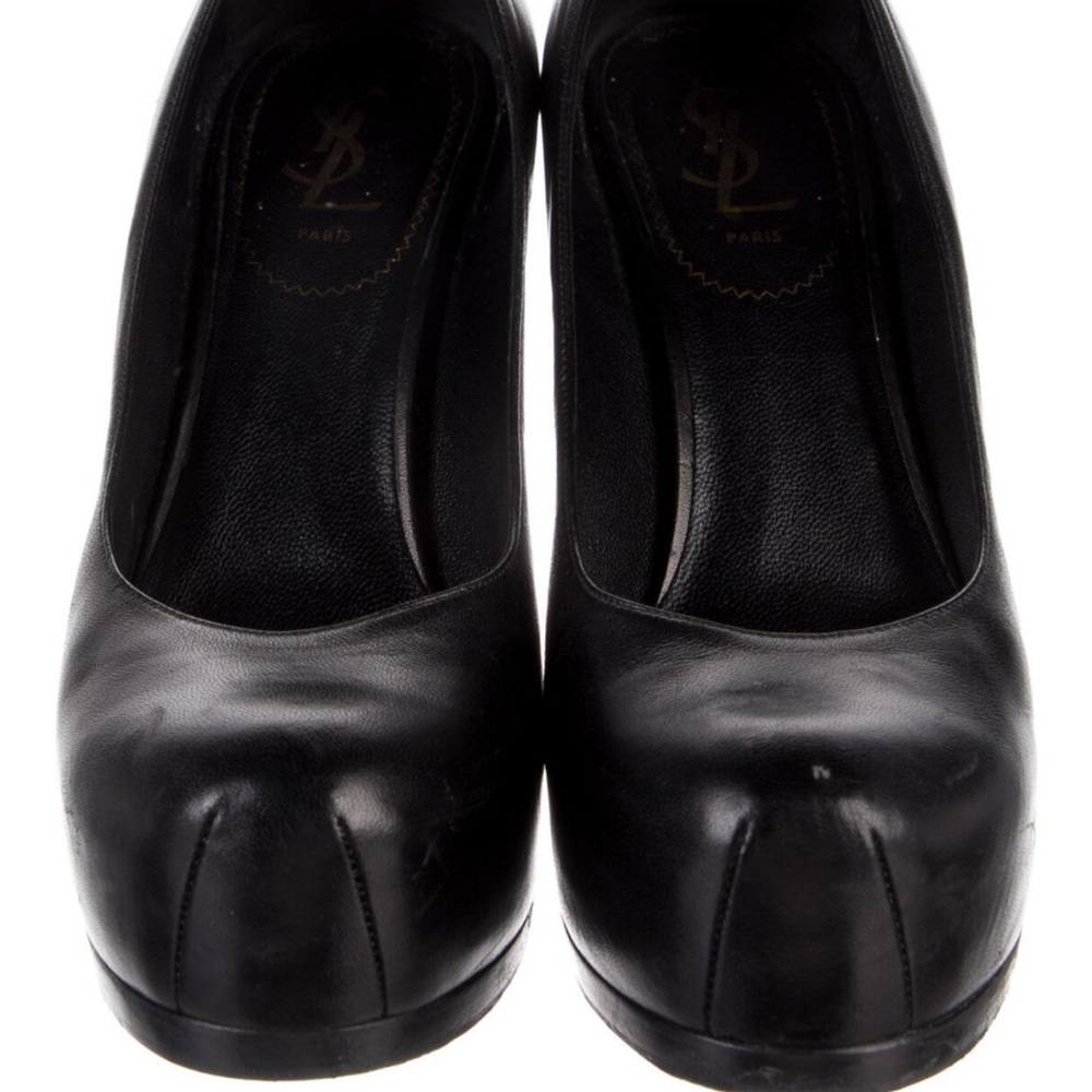 YVES SAINT LAURENT leather pumps